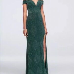 Emerald Green Off-Shoulder Gown - Prom or Evening - Sparkly Thread, Plus Size
